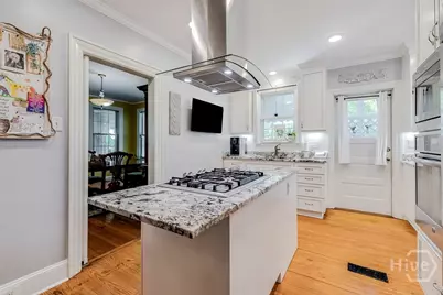 709 E 52nd Street, Savannah, GA 31405 - Photo 18