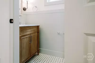 770 E Park Avenue, Savannah, GA 31401 - Photo 12