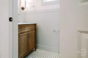 770 E Park Ave, Savannah, GA 31401 - Photo 12