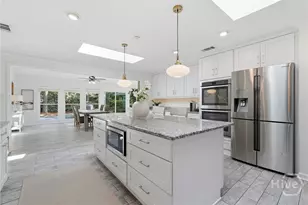 11 Monastery Rd W, Savannah, GA 31411 - Photo 10