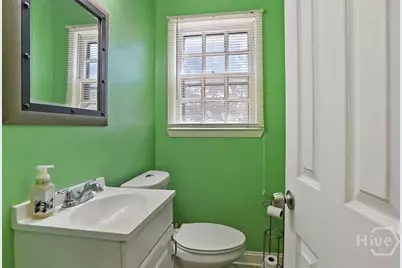 2337 E 40th Street, Savannah, GA 31404 - Photo 10