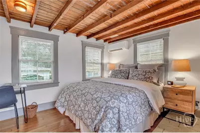 410 1/2 E Victory Drive #Carriage House, Savannah, GA 31405 - Photo 18