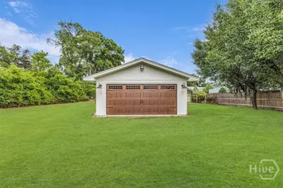 2223 E Derenne Avenue, Savannah, GA 31406 - Photo 62