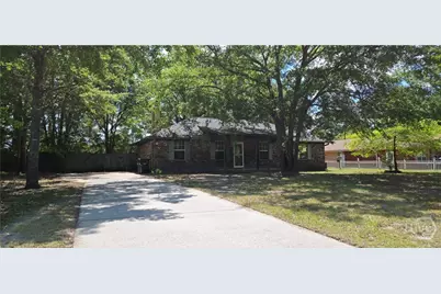 218 Kevin Road, Hinesville, GA 31313 - Photo 2