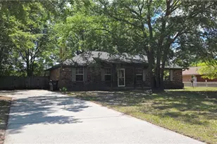 218 Kevin Rd, Hinesville, GA 31313 - Photo 2