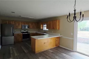 218 Kevin Rd, Hinesville, GA 31313 - Photo 6