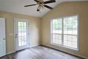 218 Kevin Rd, Hinesville, GA 31313 - Photo 14