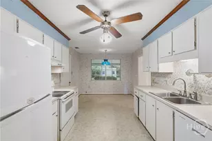 616 Suncrest Blvd, Savannah, GA 31410 - Photo 16