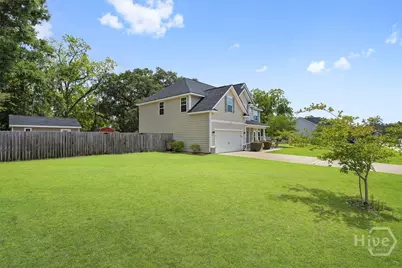 95 Flemington Oaks Drive, Hinesville, GA 31313 - Photo 2