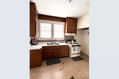 512 W 44th Street, Savannah, GA 31405 - Photo 8