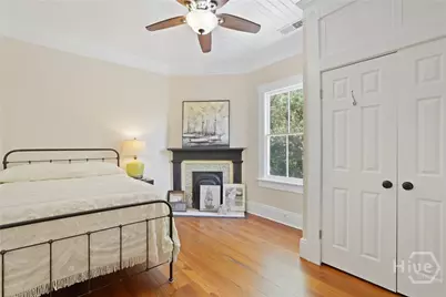 205 E 39th Street, Savannah, GA 31401 - Photo 16