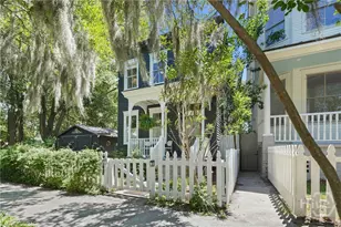205 E 39th St, Savannah, GA 31401 - Photo 2