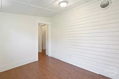 205 E 39th Street, Savannah, GA 31401 - Photo 22