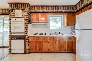 169 Azalea Ave, Garden City, GA 31408 - Photo 10