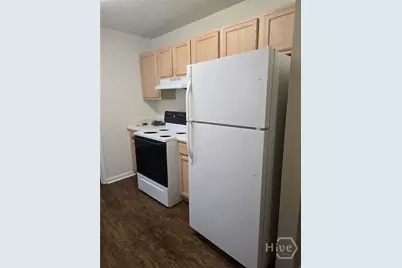 9826 Whitefield Avenue #B, Savannah, GA 31406 - Photo 8