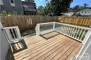 221 W Duffy St, Savannah, GA 31401 - Photo 12