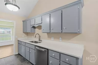 612 Trevor Street, Hinesville, GA 31313 - Photo 14