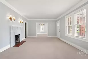319 E 52nd St, Savannah, GA 31405 - Photo 8