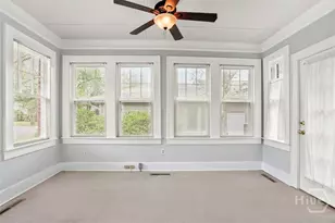 319 E 52nd St, Savannah, GA 31405 - Photo 10