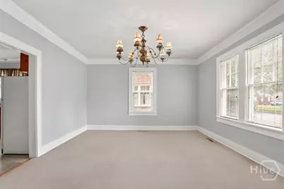 319 E 52nd Street, Savannah, GA 31405 - Photo 12