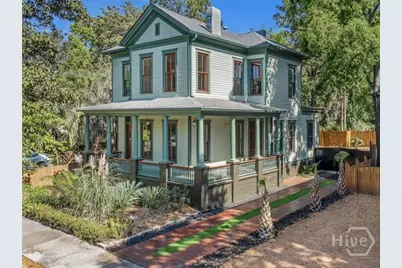 212 W 40th Street, Savannah, GA 31401 - Photo 2