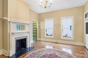 212 W 40th St, Savannah, GA 31401 - Photo 6