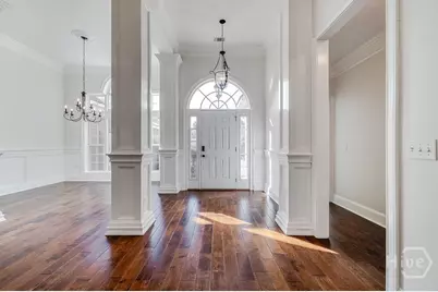 389 Chastain Cir, Richmond Hill, GA 31324 - Photo 6