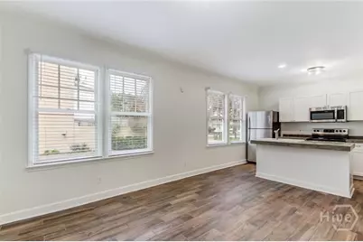 301 W Henry Street #B, Savannah, GA 31401 - Photo 4