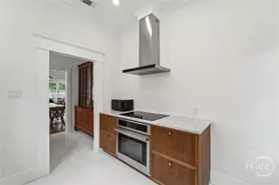 211 W 40th St, Savannah, GA 31401 - Photo 18