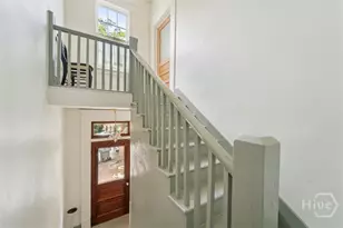 211 W 40th St, Savannah, GA 31401 - Photo 4