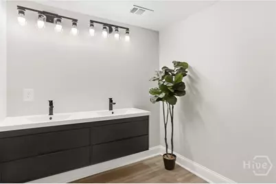 405 N Baldwin Cir, Savannah, GA 31405 - Photo 34