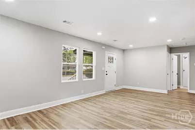 405 N Baldwin Cir, Savannah, GA 31405 - Photo 10