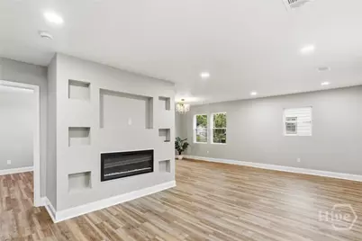 405 N Baldwin Cir, Savannah, GA 31405 - Photo 18