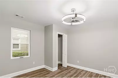 405 N Baldwin Cir, Savannah, GA 31405 - Photo 16