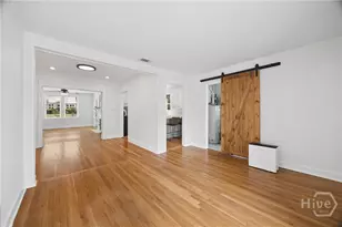 526 E 56th St, Savannah, GA 31405 - Photo 12