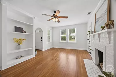 526 E 56th Street, Savannah, GA 31405 - Photo 8