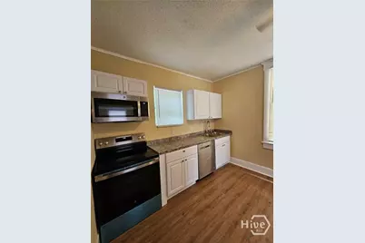 714 W 38th Street, Savannah, GA 31415 - Photo 14