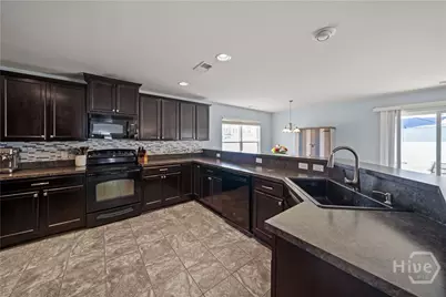 415 Valdez Court, Hinesville, GA 31313 - Photo 10