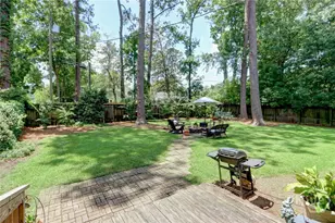 423 E 57th St, Savannah, GA 31405 - Photo 2