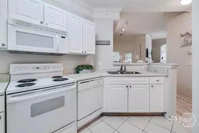 3334 Whitemarsh Way, Savannah, GA 31410 - Photo 10