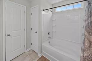 172 Brightleaf Cir, Hinesville, GA 31313 - Photo 18