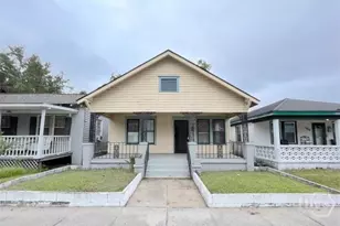 1008 W Victory Dr, Savannah, GA 31405 - Photo 2