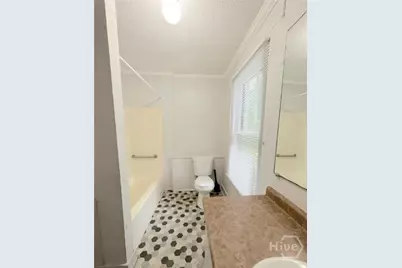 1008 W Victory Drive, Savannah, GA 31405 - Photo 14