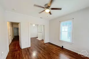 1008 W Victory Dr, Savannah, GA 31405 - Photo 6