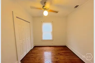 1008 W Victory Drive, Savannah, GA 31405 - Photo 10