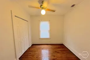1008 W Victory Dr, Savannah, GA 31405 - Photo 10