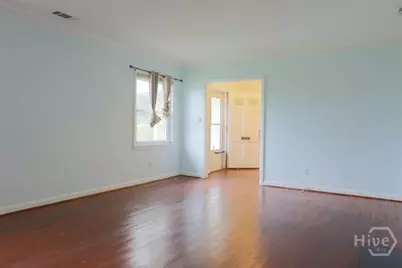 211 E 63rd Street, Savannah, GA 31405 - Photo 4