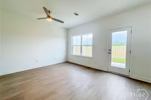284 Boundary Hall Way, Hinesville, GA 31313 - Photo 8