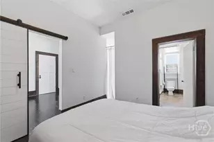 219 Abercorn St, Savannah, GA 31401 - Photo 16