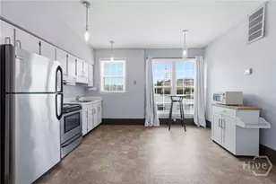 219 Abercorn St, Savannah, GA 31401 - Photo 10